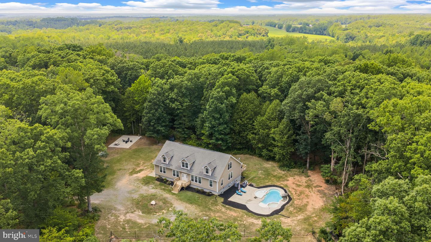 1271 Apple Grove Rd Property Photo 2