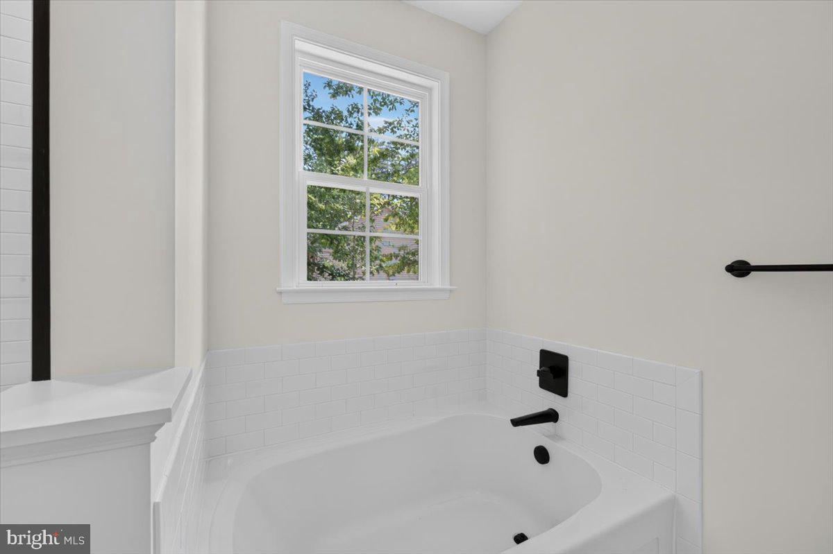 126 Hickory Ln Property Photo 35