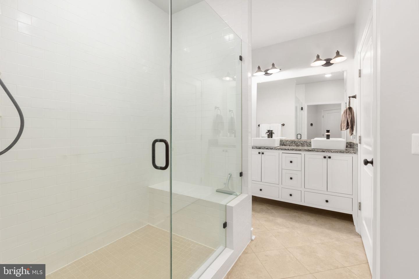 1098 Lake Forest Dr Property Photo 35