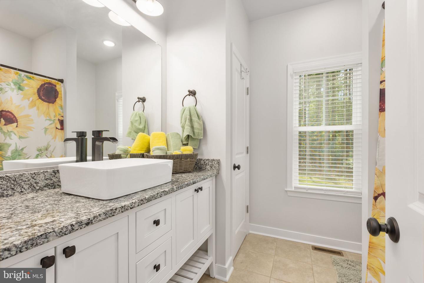 1098 Lake Forest Dr Property Photo 40