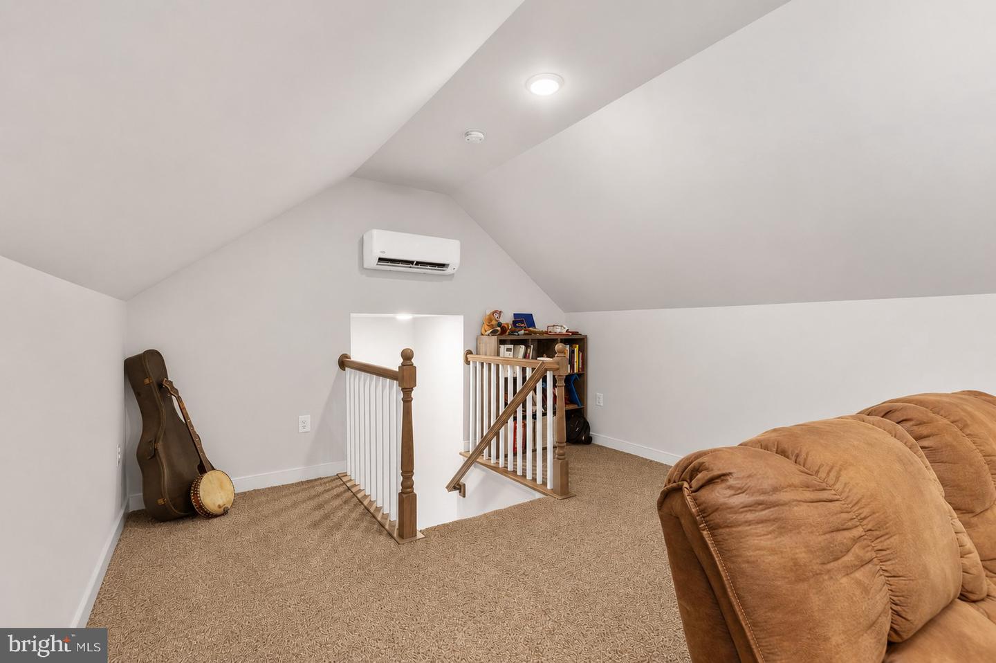 1098 Lake Forest Dr Property Photo 47