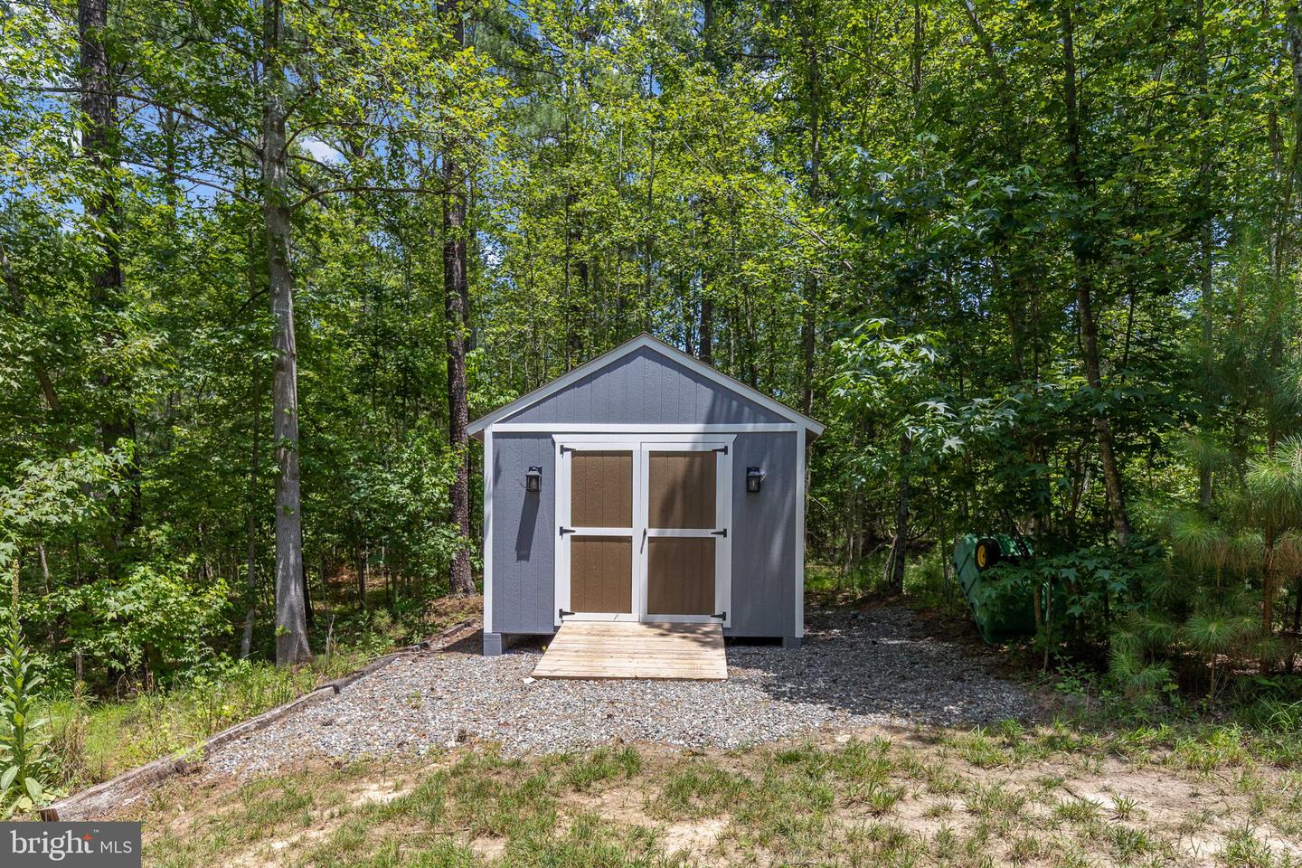 1098 Lake Forest Dr Property Photo 56