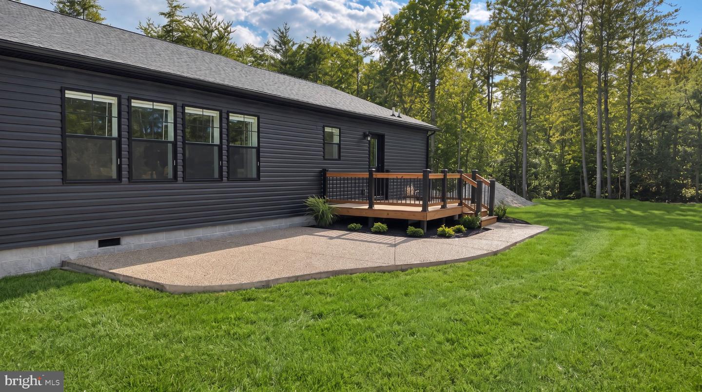 225 Bumpass Property Photo 3
