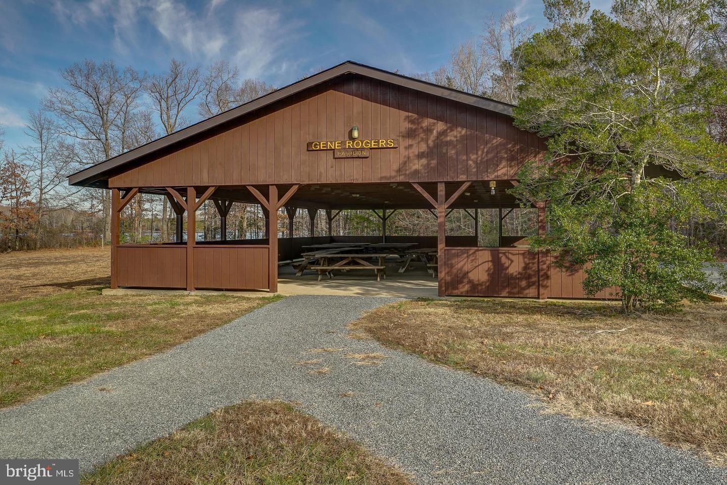 34 Windwood Coves Blvd Property Photo 10