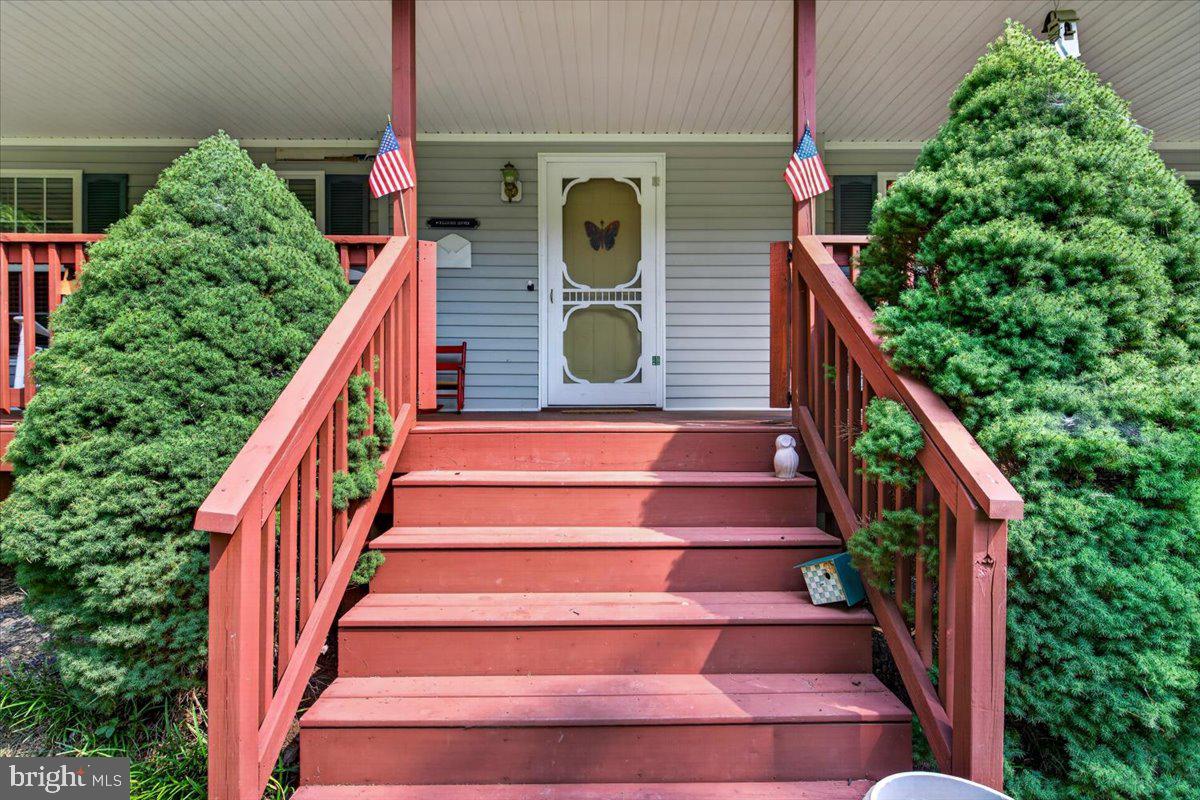 33 Bogey Ln Property Photo 5