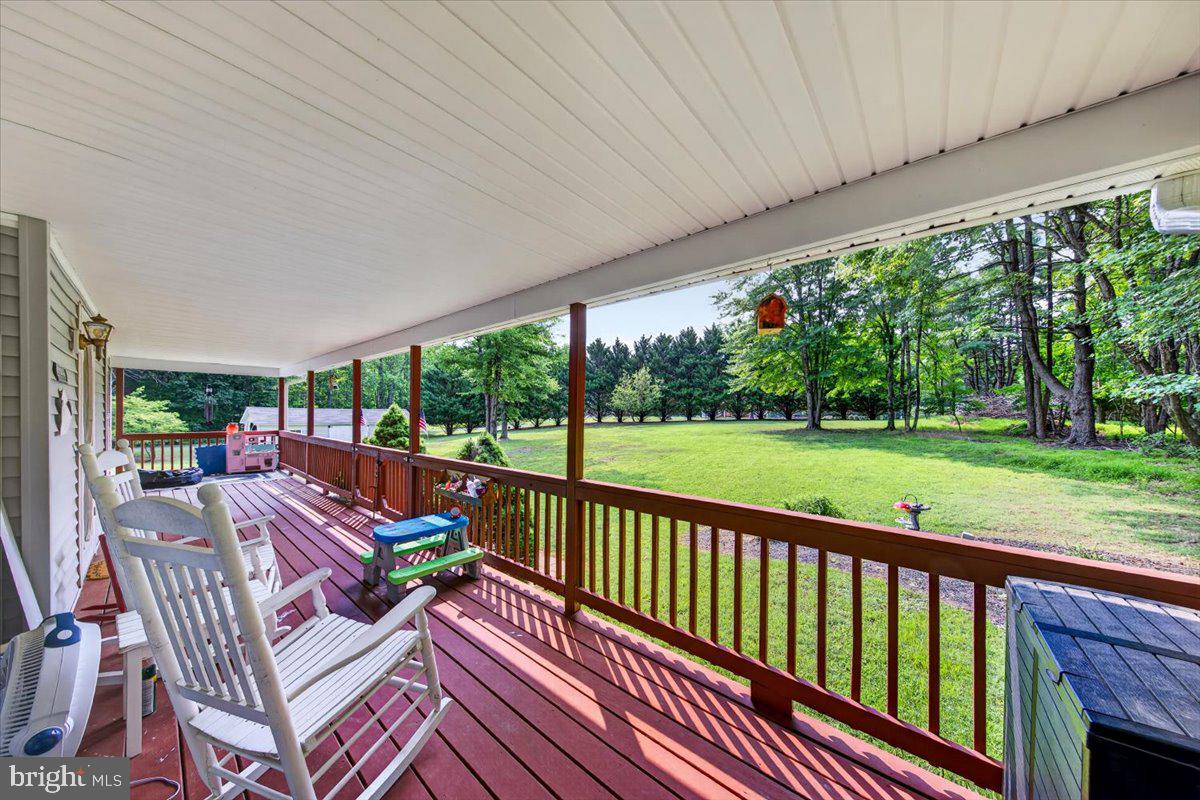 33 Bogey Ln Property Photo 7