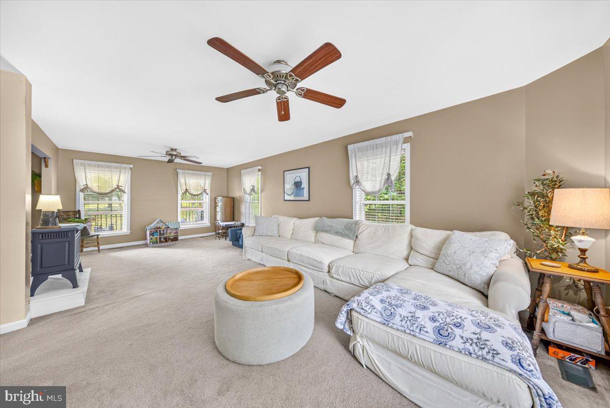 33 Bogey Ln Property Photo 15