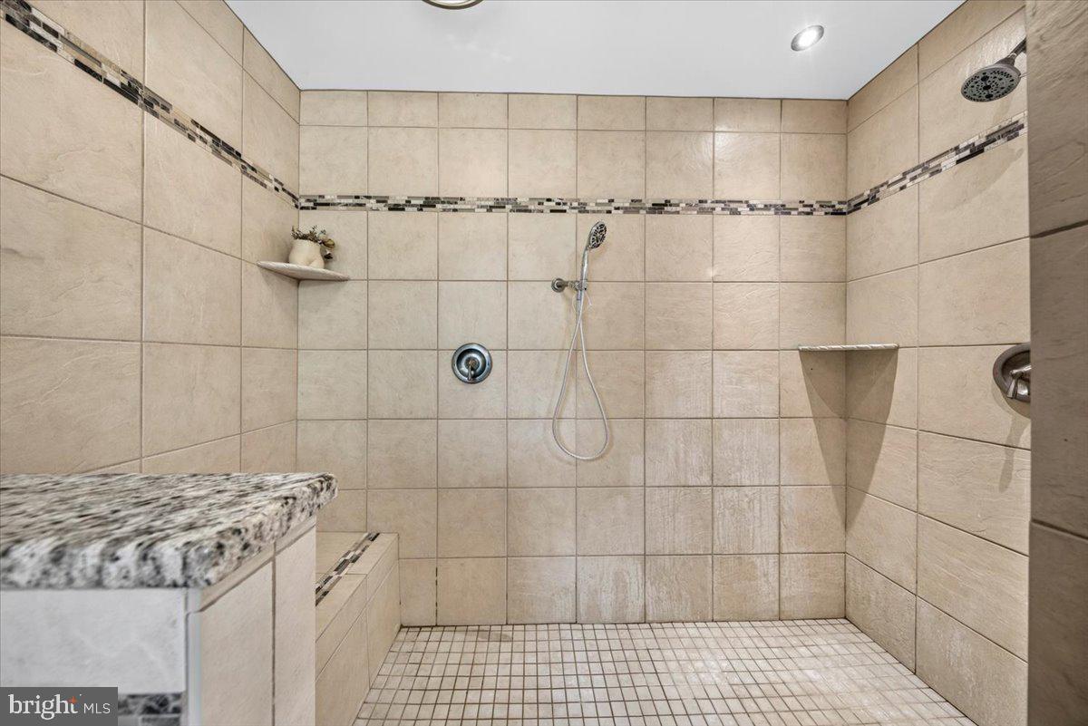 33 Bogey Ln Property Photo 40
