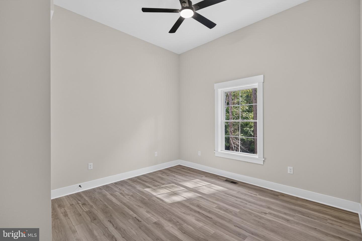 972 Days Bridge Rd Property Photo 43