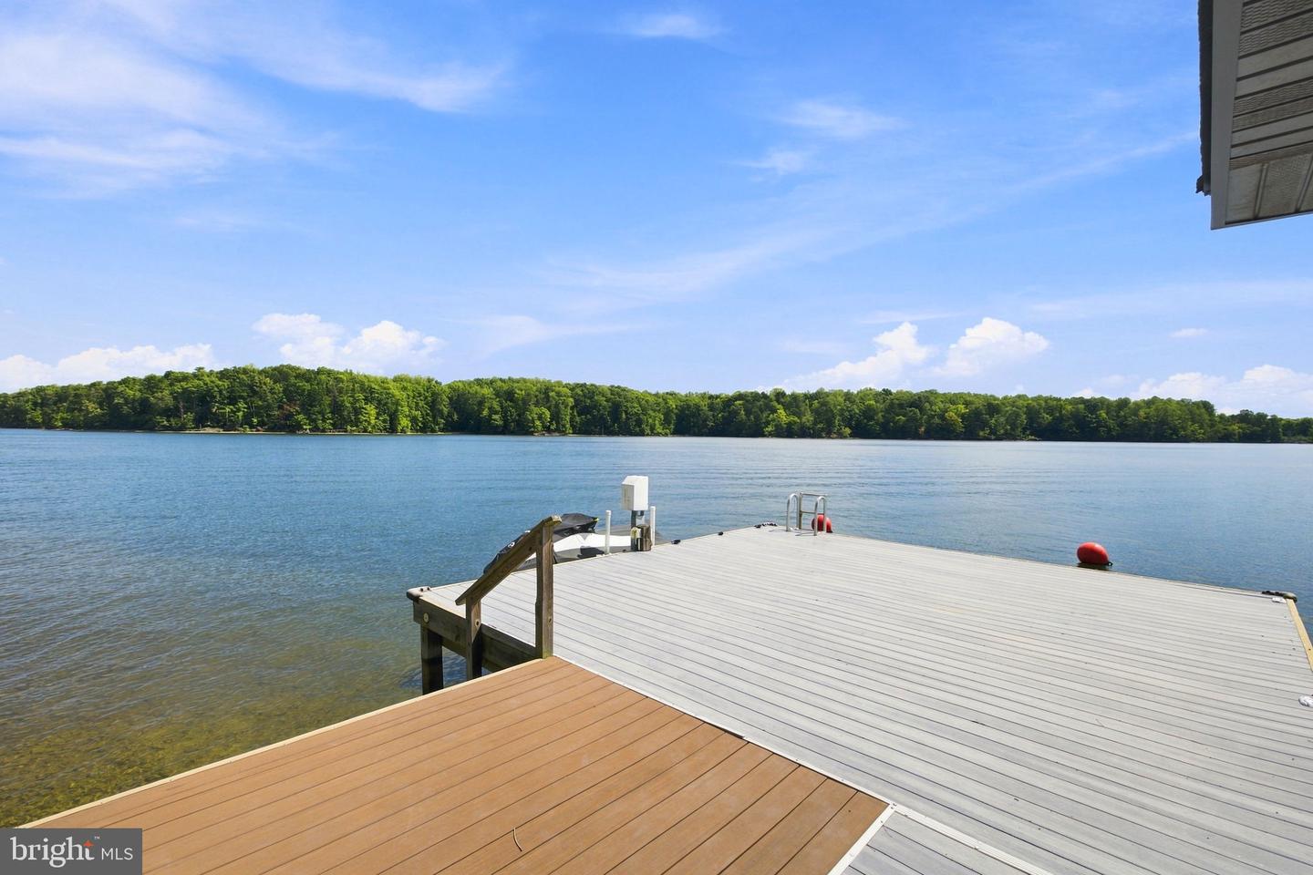 438 Lakeway Rd Property Photo 13