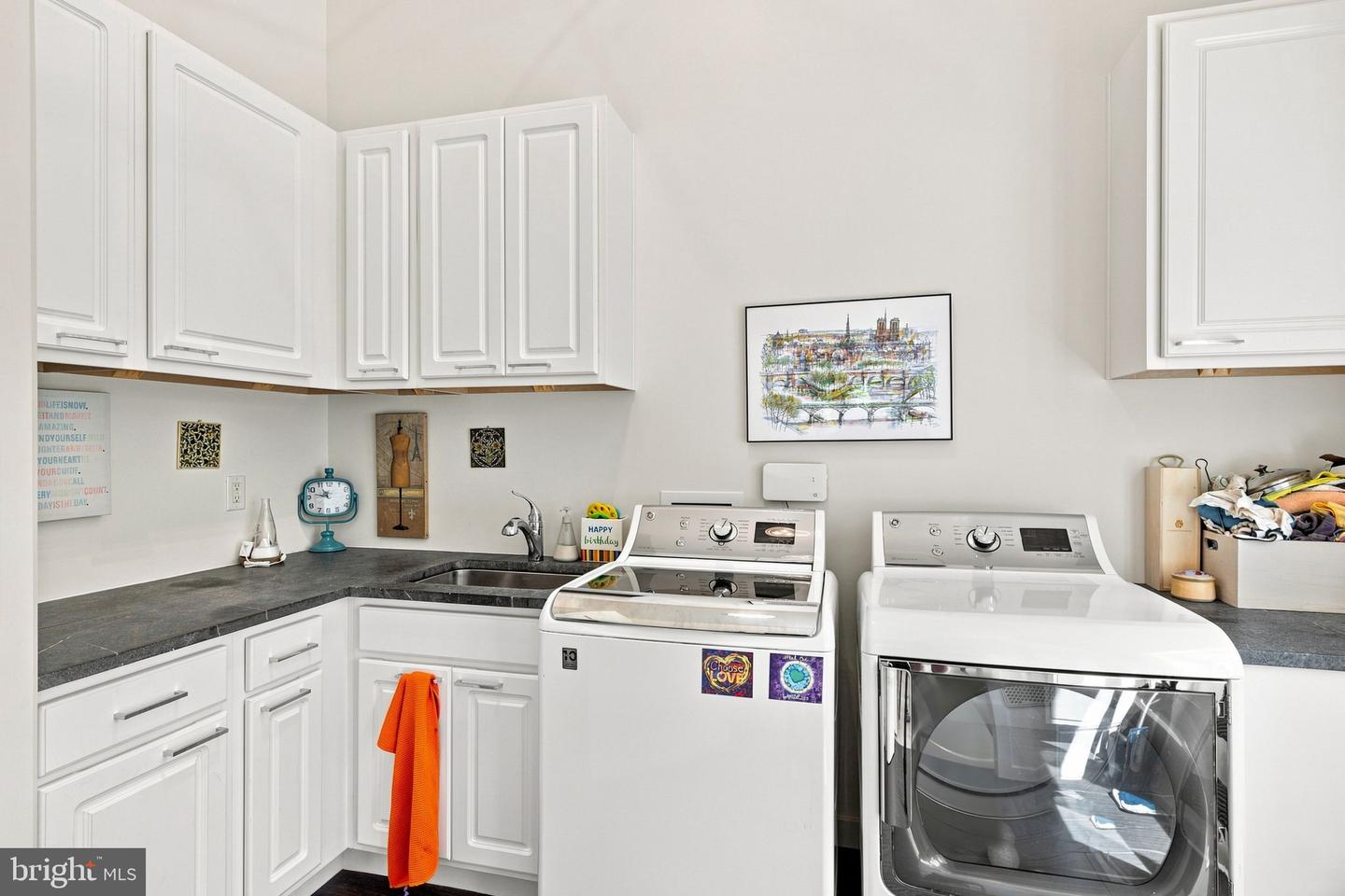 438 Lakeway Rd Property Photo 39