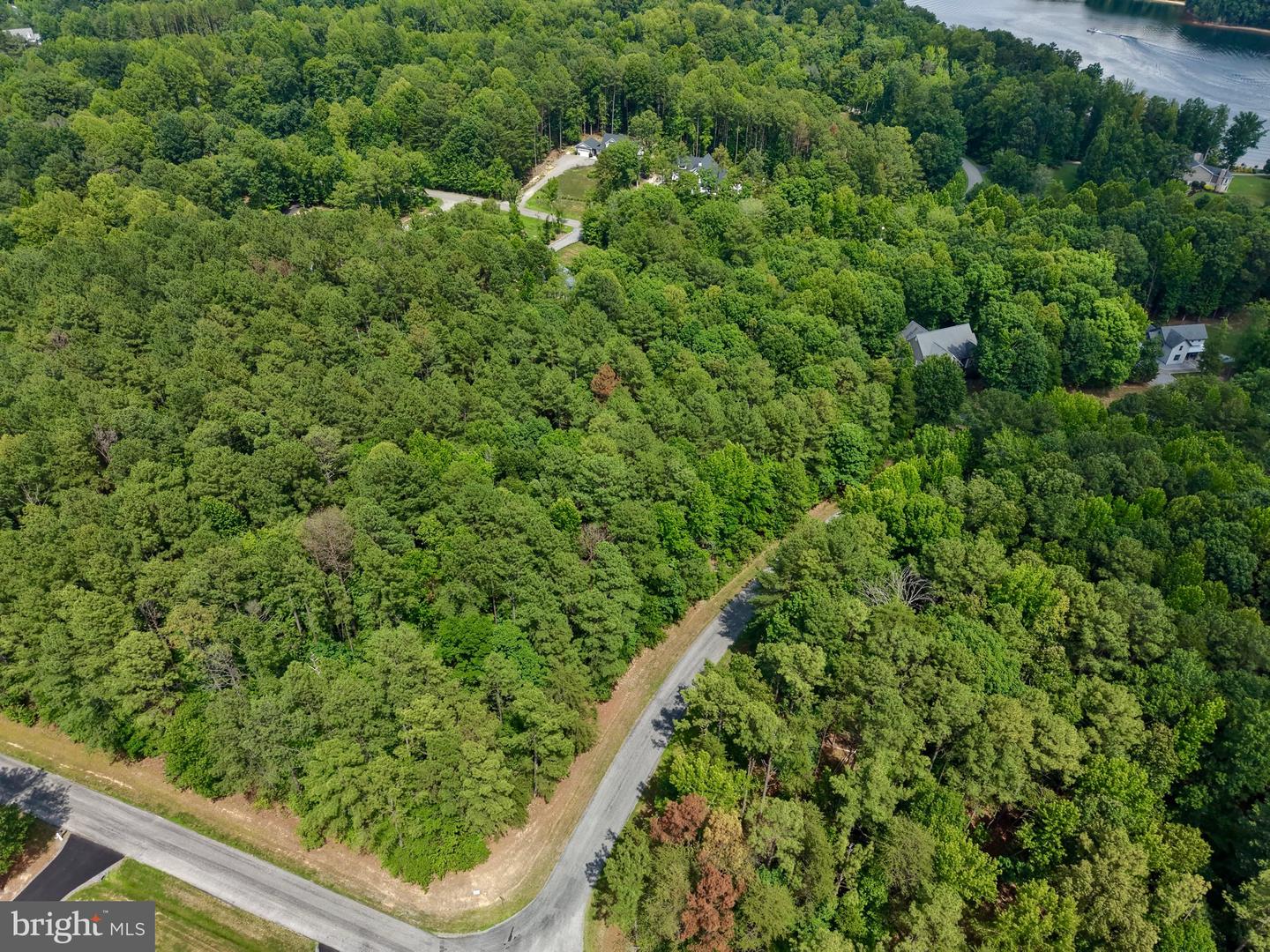 Acorn Dr Property Photo 4