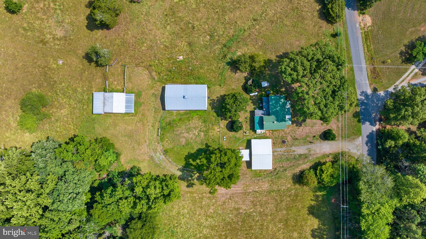 775 Spring Rd Property Photo 32