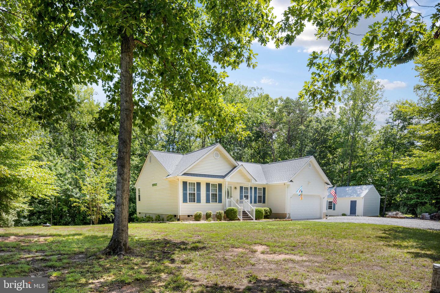 166 Robbie Rd Property Photo 5