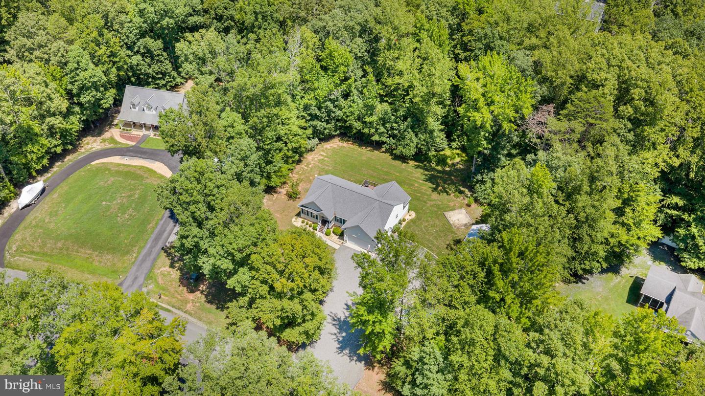 166 Robbie Rd Property Photo 13