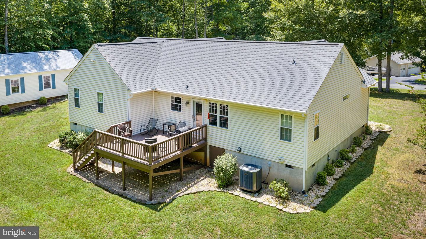 166 Robbie Rd Property Photo 37