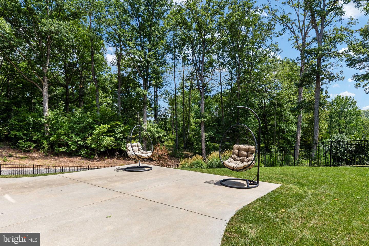 38 Walnut Hill Dr Property Photo 98