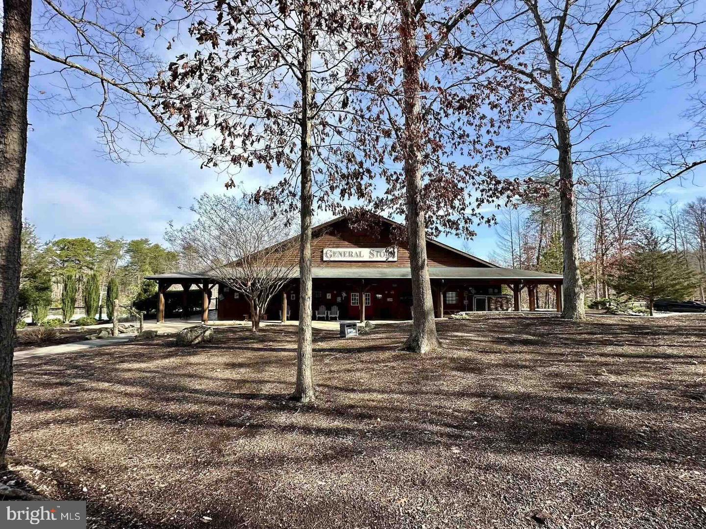 318 Bay Hill Rd Property Photo 4
