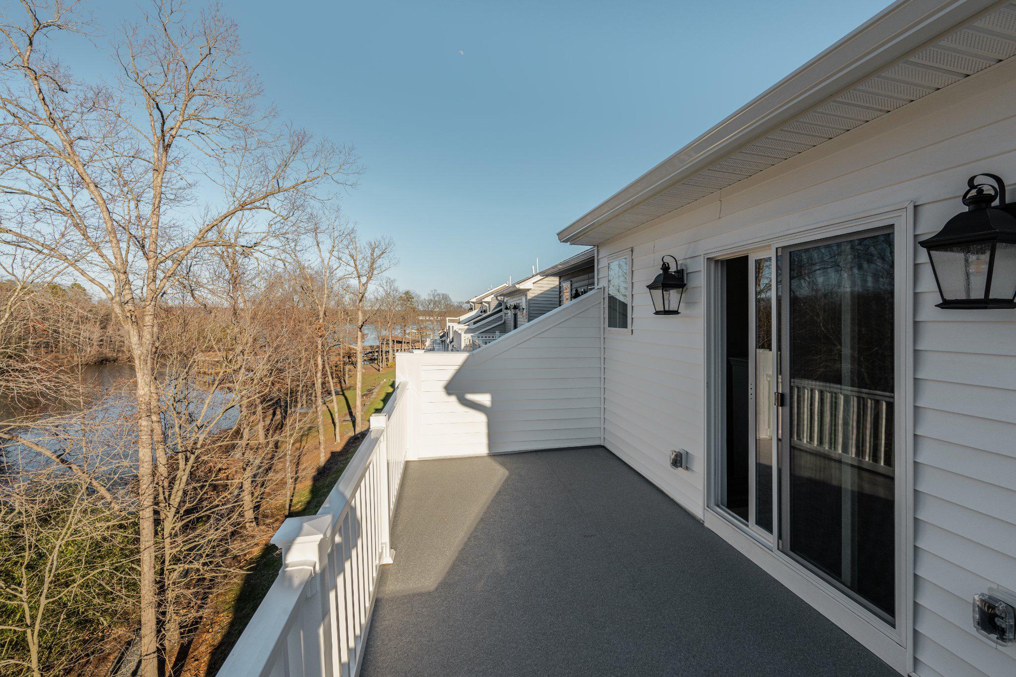 360 Lake Front Dr #j002 Property Photo 5