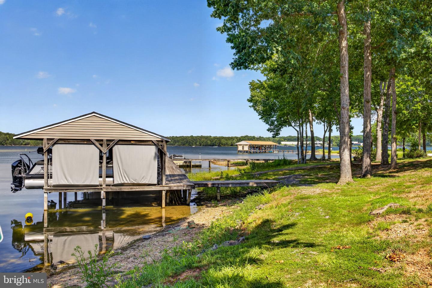 360 Lake Front Dr #j002 Property Photo 95