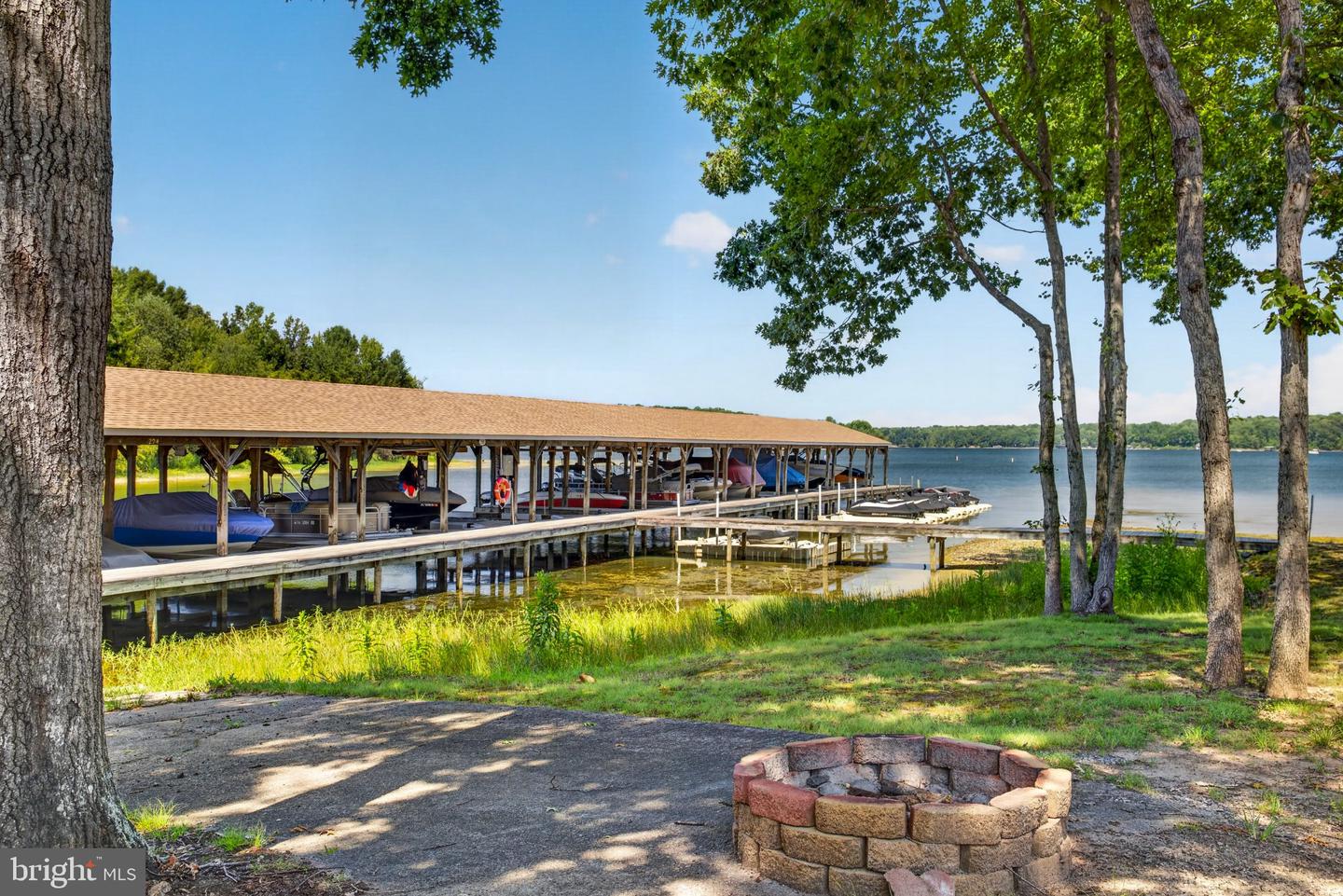 360 Lake Front Dr #j002 Property Photo 96