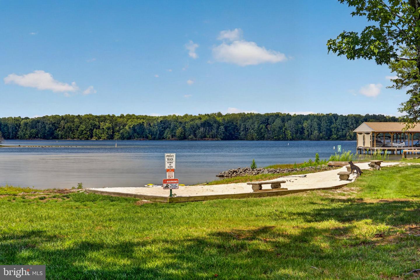 360 Lake Front Dr #j002 Property Photo 98