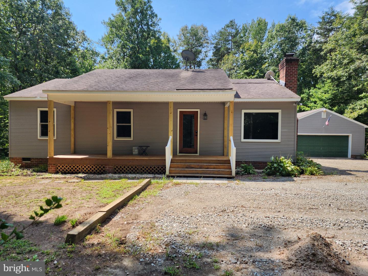 652 Jackson Rd Property Photo 2