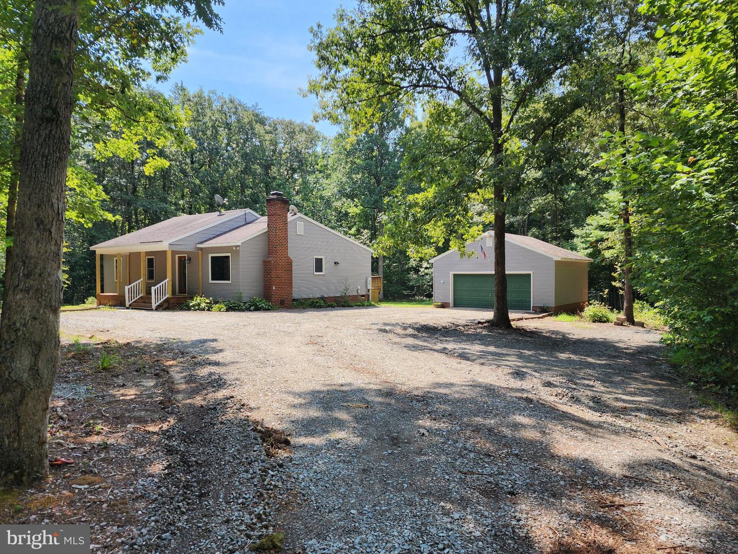 652 Jackson Rd Property Photo 3