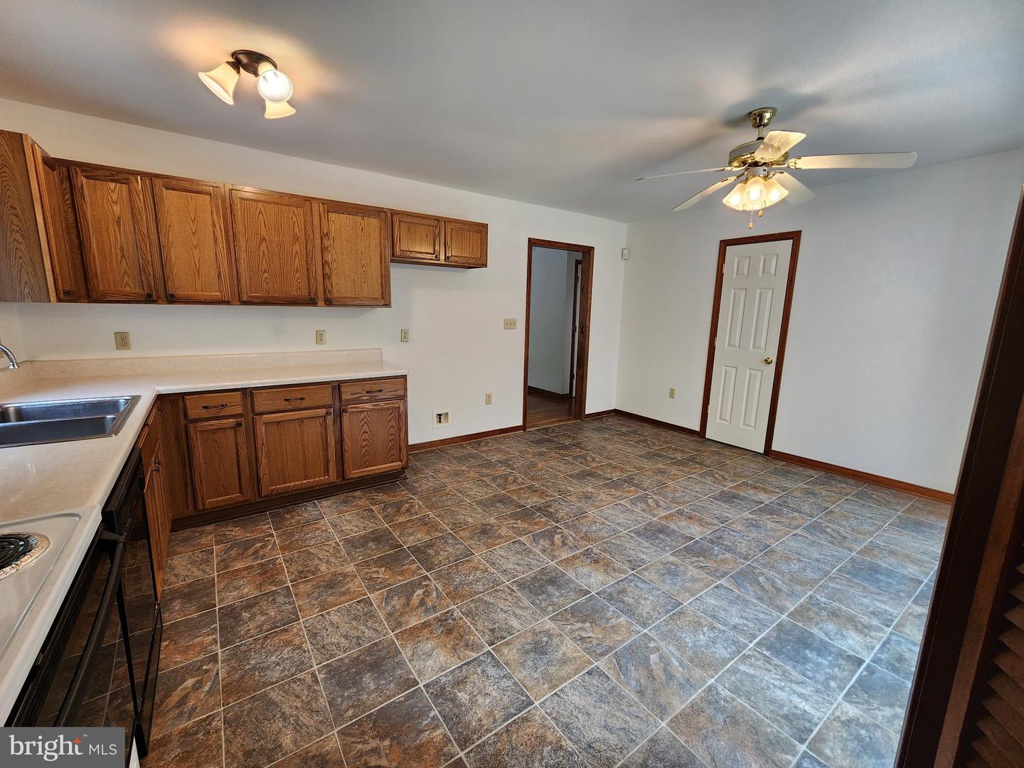 652 Jackson Rd Property Photo 10