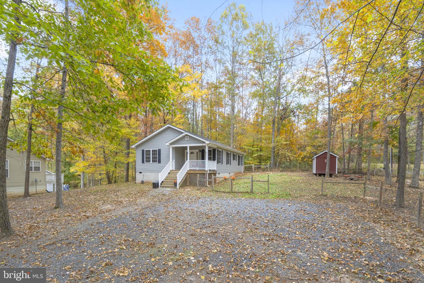 18 Ellis Ln Property Photo 4