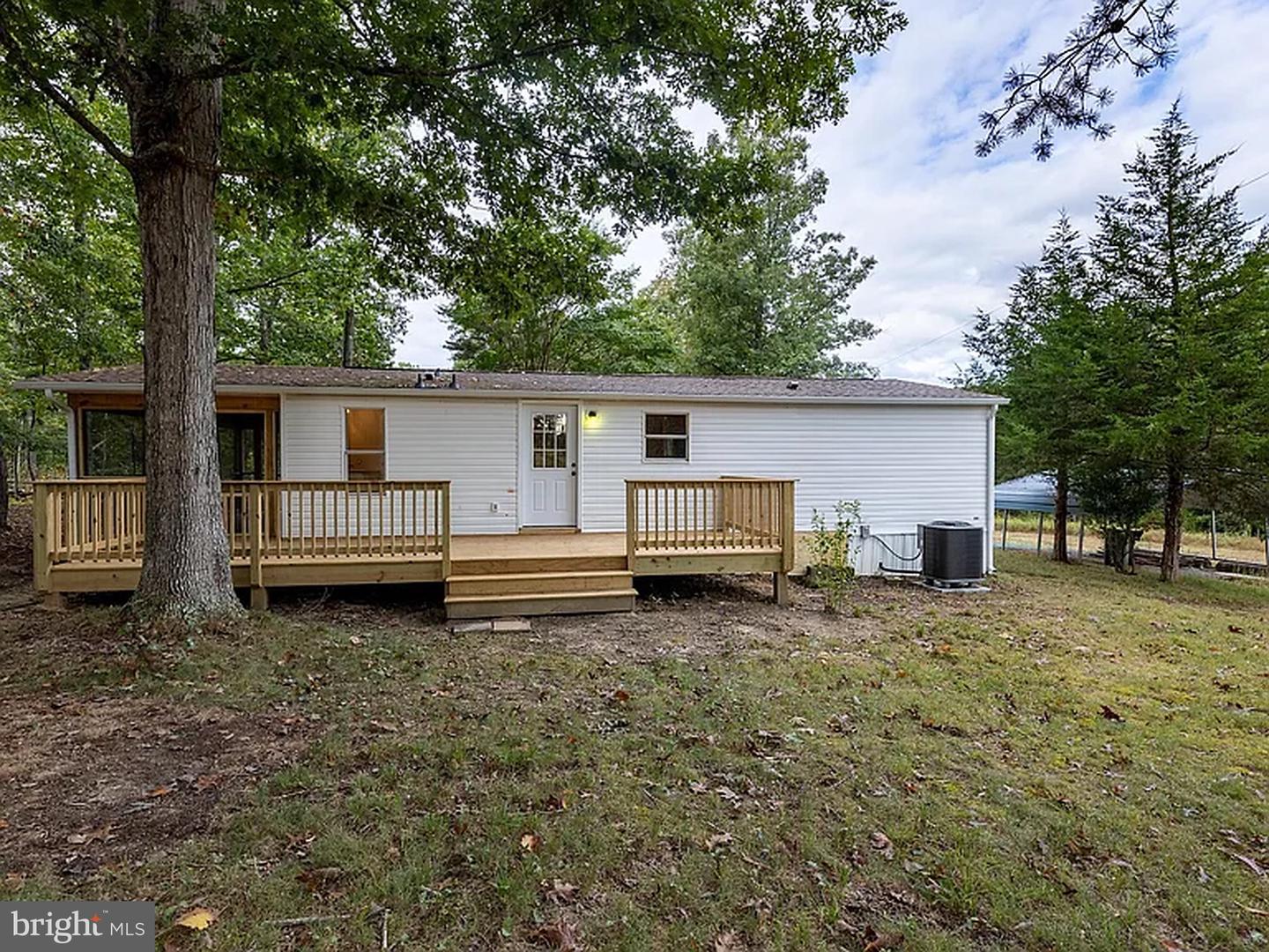 1103 Lasley Ln Property Photo 1