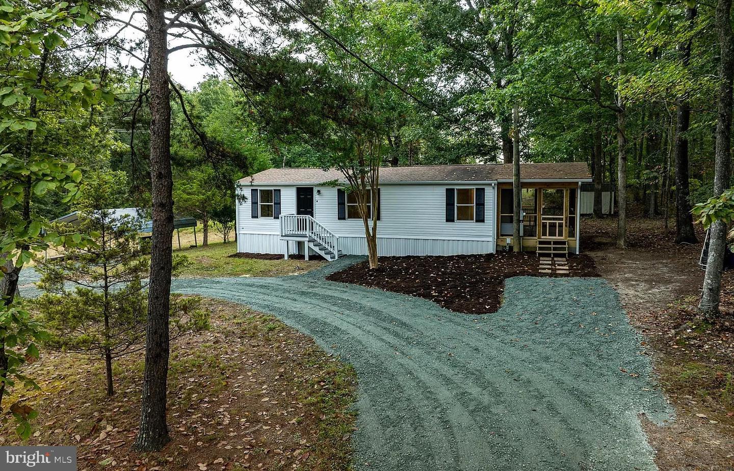 1103 Lasley Ln Property Photo 8