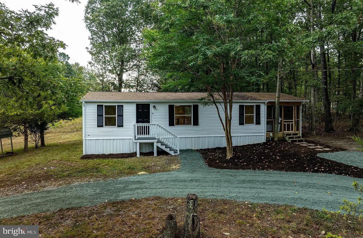 1103 Lasley Ln Property Photo 10