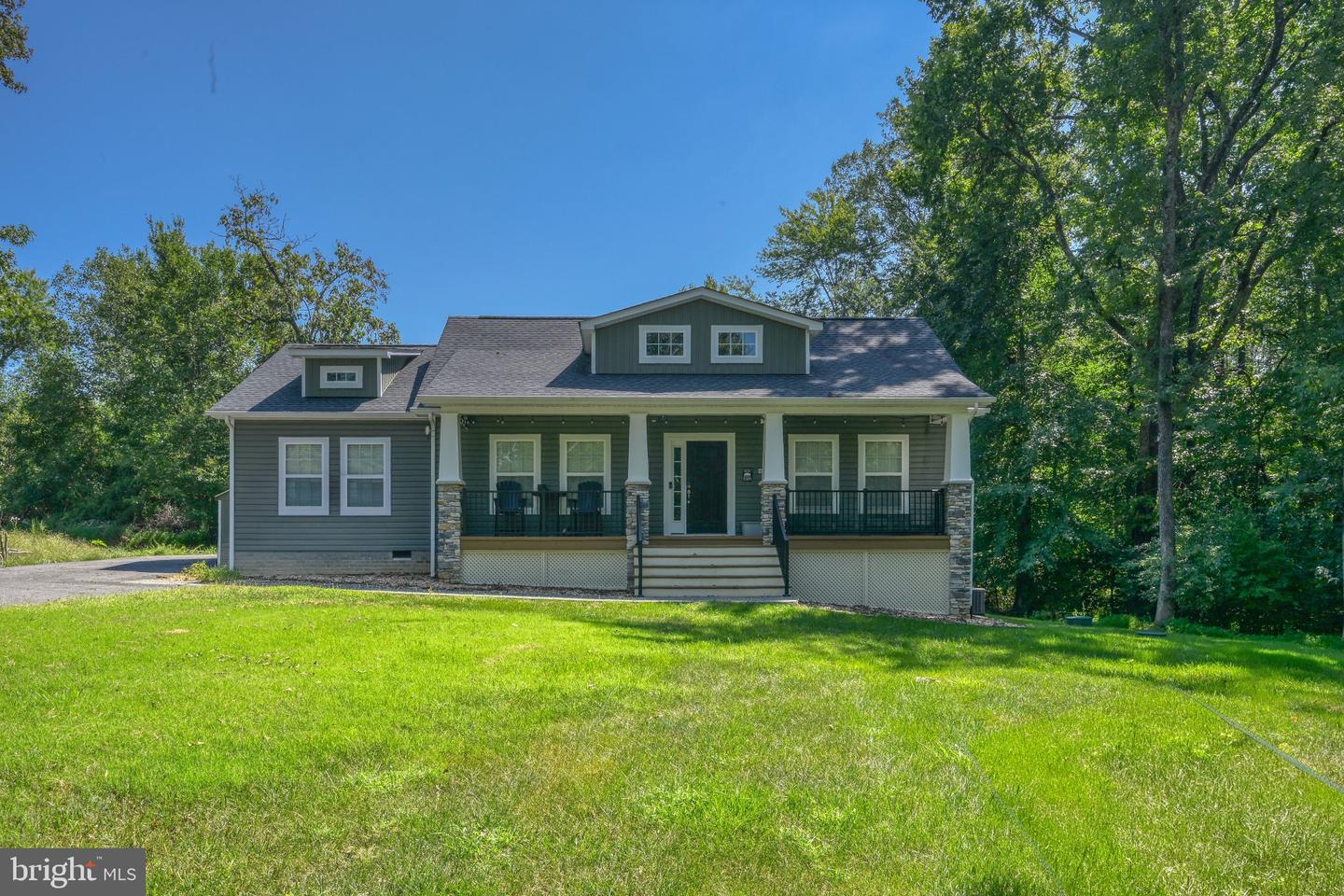 75 MEGAN WAY Property Photo 1
