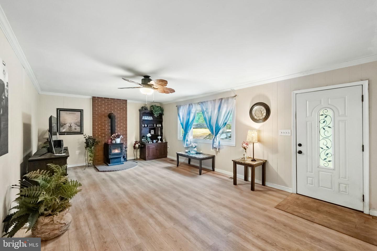 1707 Signboard Rd Property Photo 5