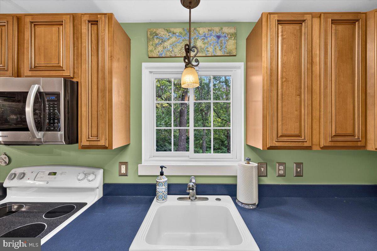 168 Alma Rd Property Photo 15