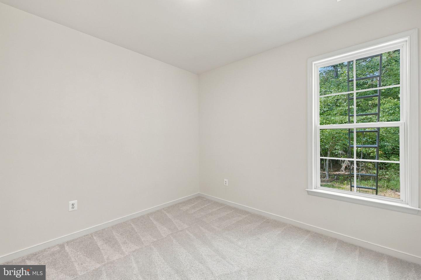 54 Old Fox Ct Property Photo 32