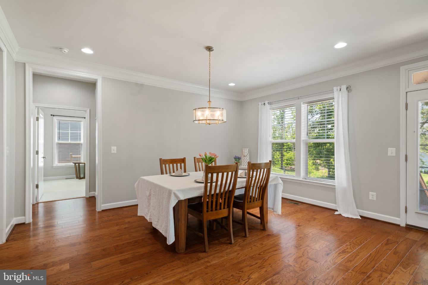 299 Sunset Loop Property Photo 9
