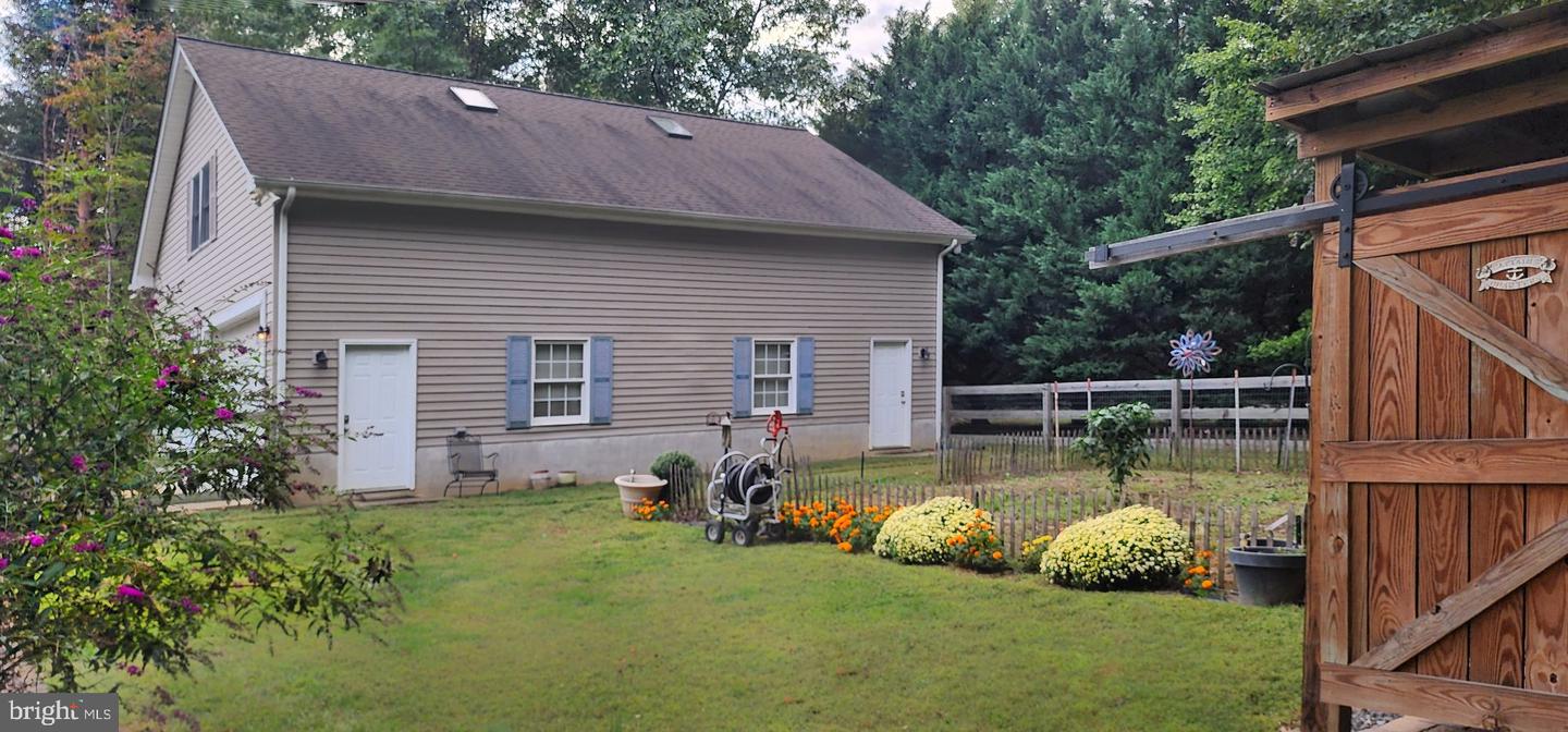237 Tall Pines Dr Property Photo 8