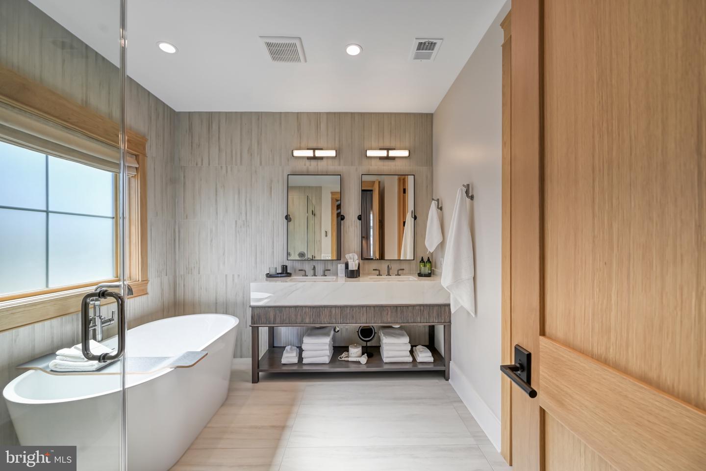 1007 Alister Loop Property Photo 32