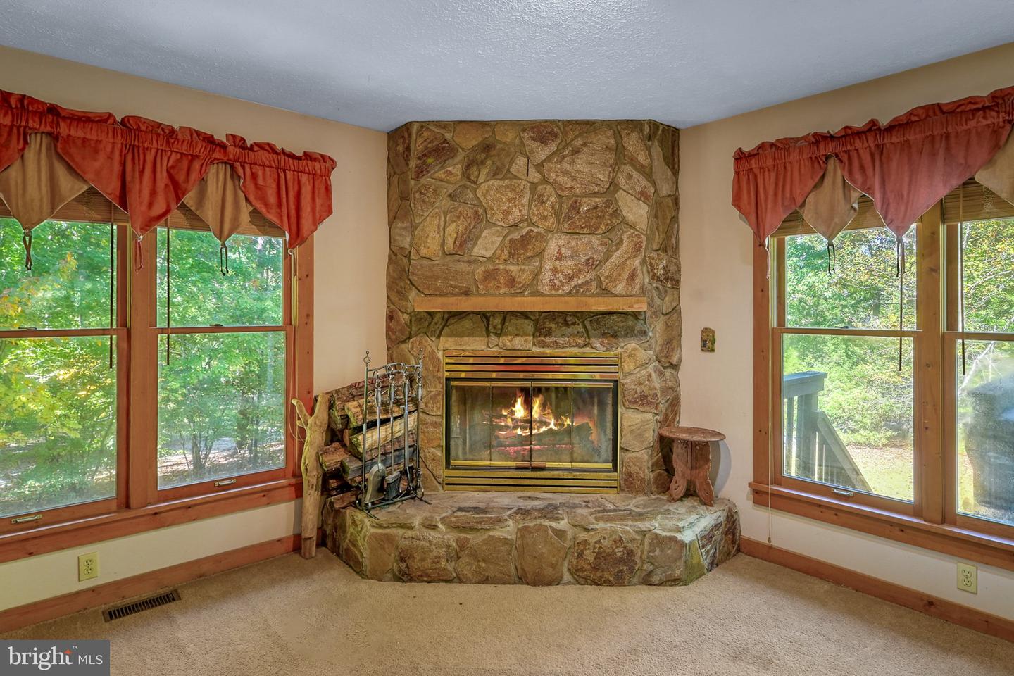 46 Fir Cir Property Photo 7