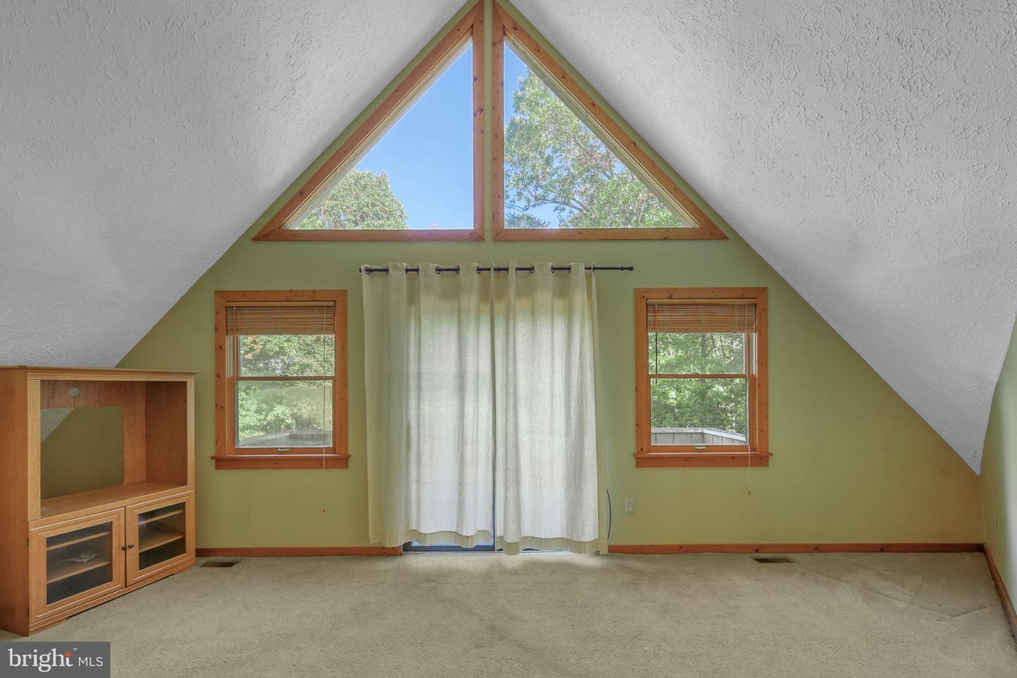 46 Fir Cir Property Photo 12