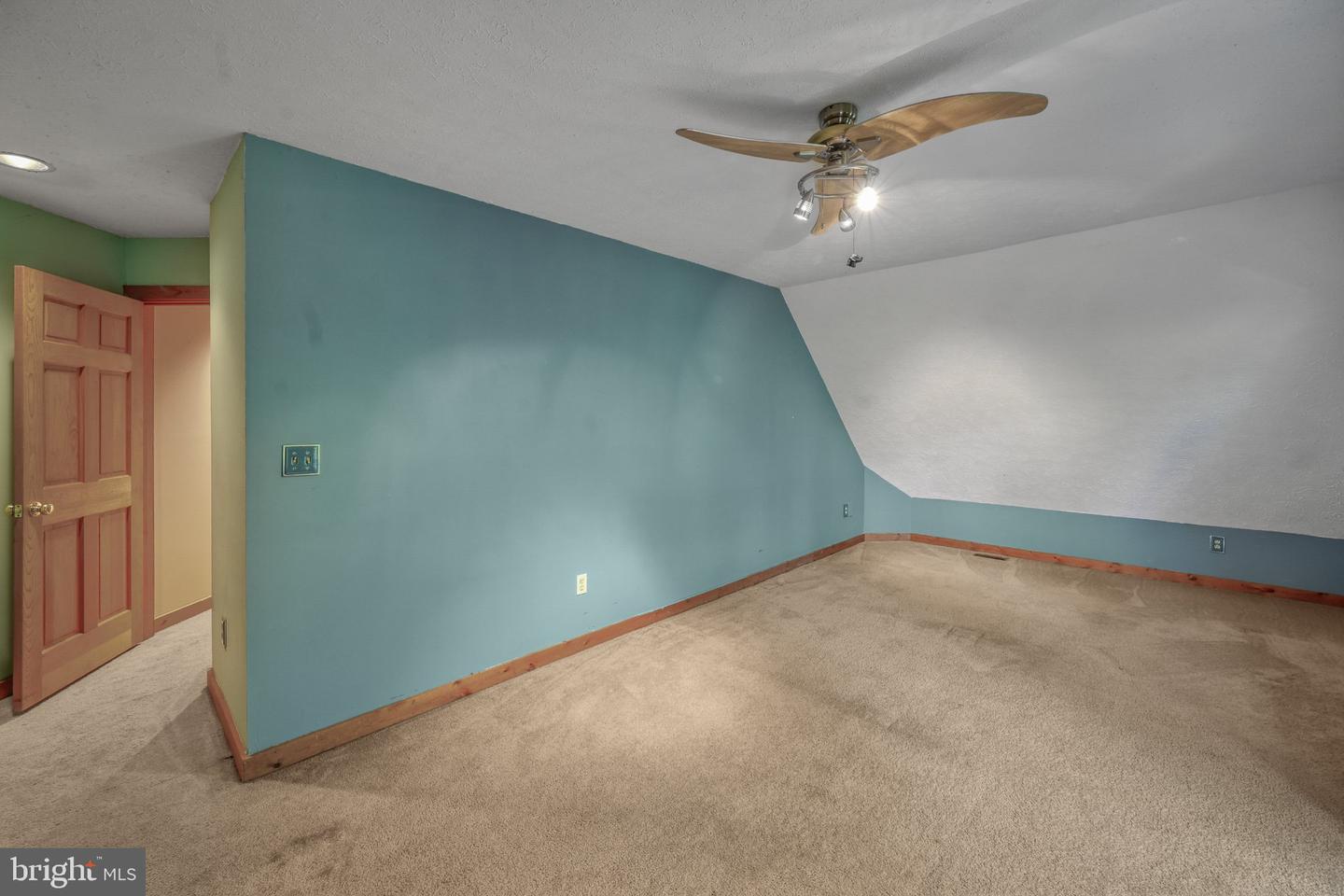 46 Fir Cir Property Photo 17