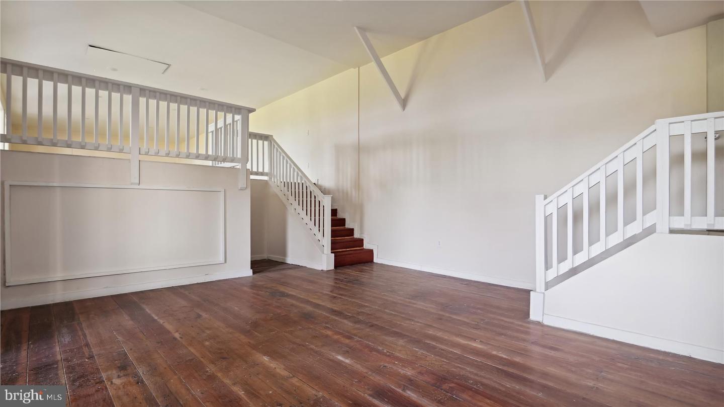 15 - Unit B E Federal St Property Photo 6