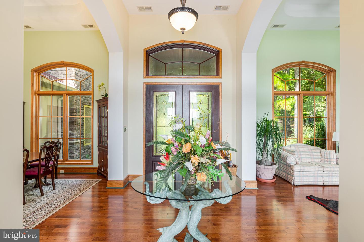38780 Chelten Ln Property Photo 11