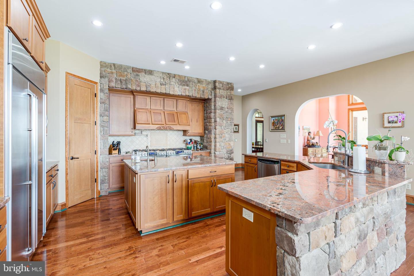 38780 Chelten Ln Property Photo 23
