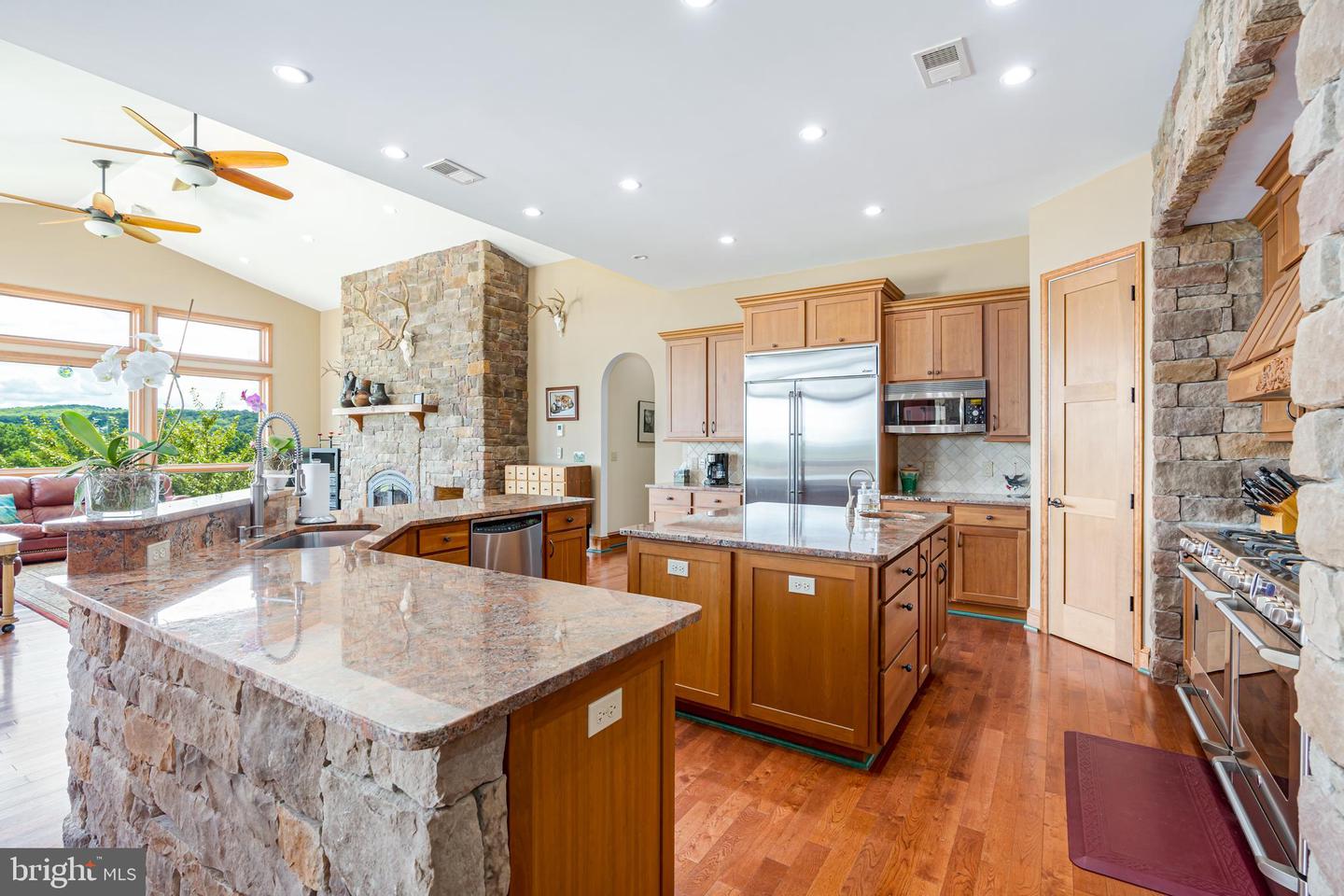 38780 Chelten Ln Property Photo 26