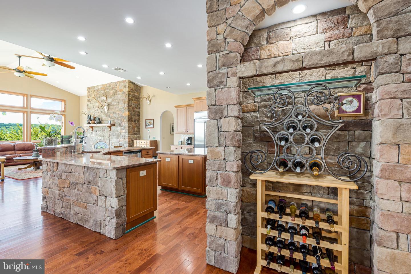 38780 Chelten Ln Property Photo 29