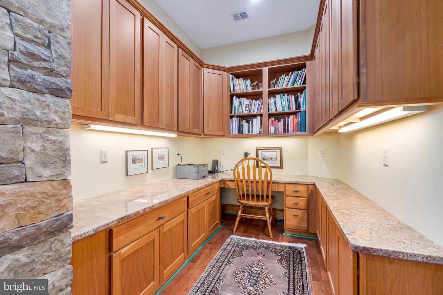38780 Chelten Ln Property Photo 32