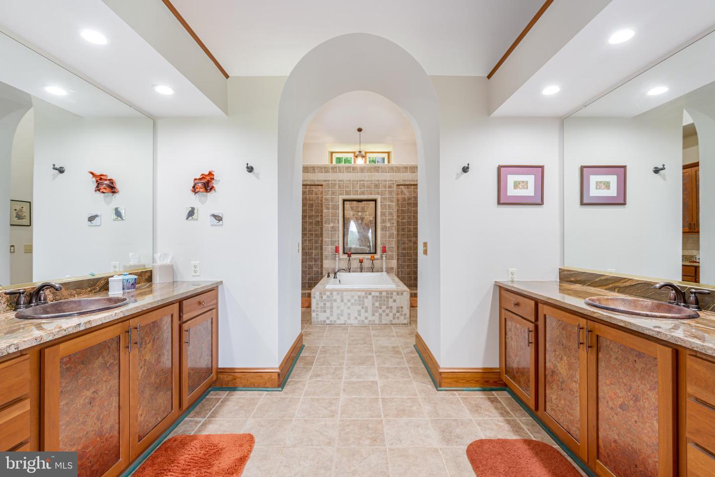 38780 Chelten Ln Property Photo 36